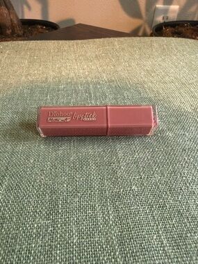 Diohoo Matte Soft Lipstick (Pink/Nude Tone)